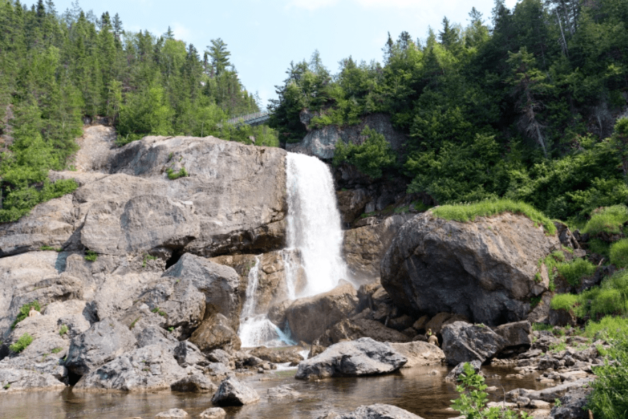 fr::Chute Neigette en:: visit the spectacular chute Neigette
